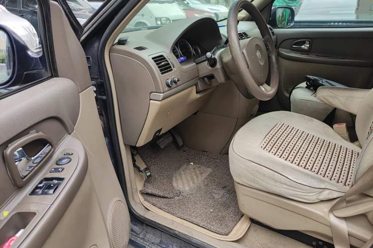Used Buick GL8 2013 2.4L Comfort Edition Driver Seat