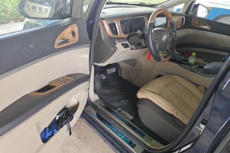Used Buick GL8 2013 2.4L CT Luxury Business Comfort Edition Driver Seat