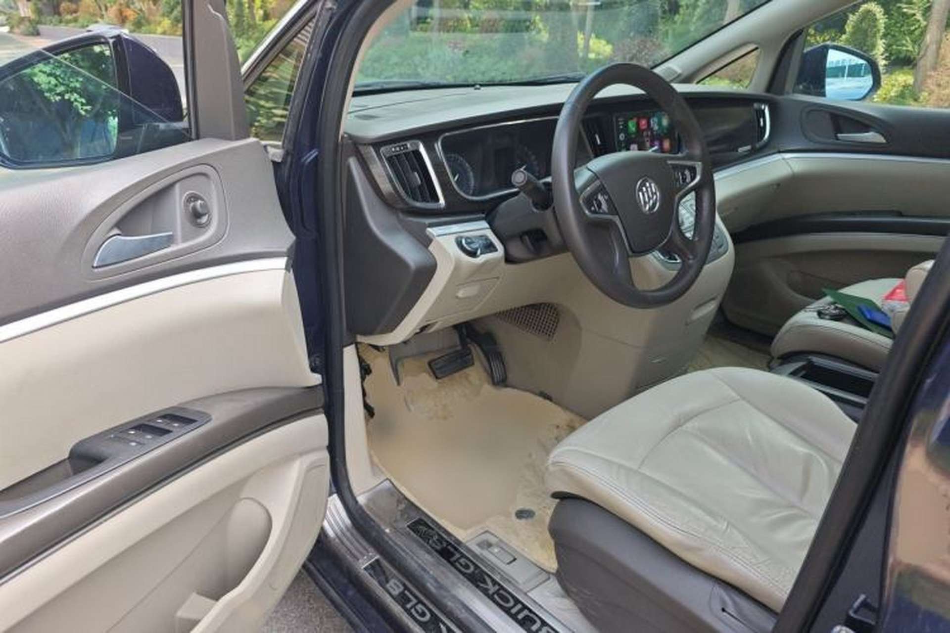 Used Buick GL8 2013 3.0L GT Luxury Business Haoya Edition Driver Seat