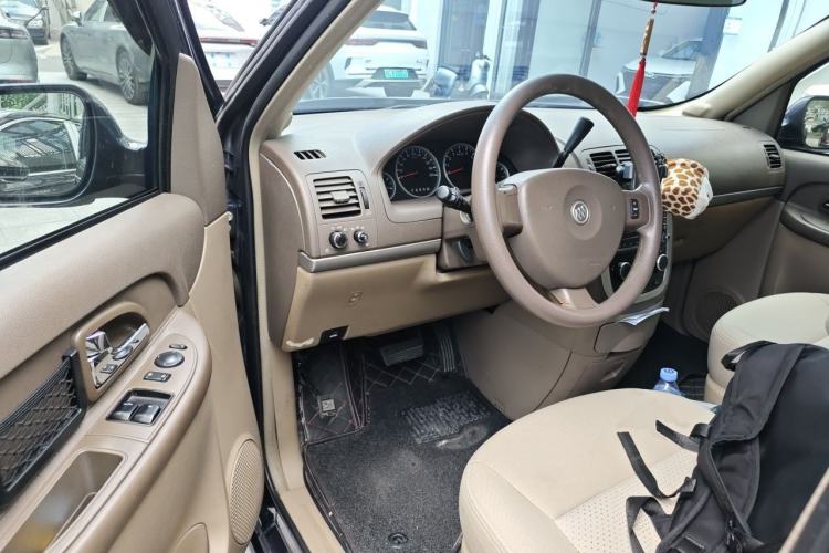 Used Buick GL8 2013 2.4L Comfort Edition Driver Seat