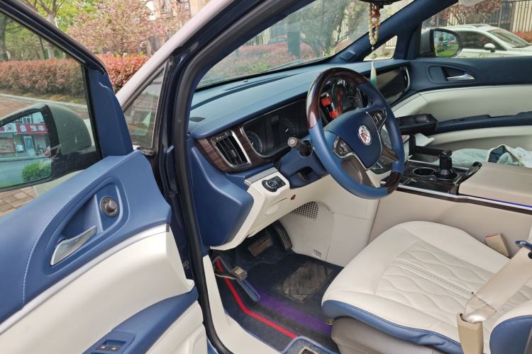 Used Buick GL8 2013 3.0L GT Luxury Business Haoya Edition Driver Seat