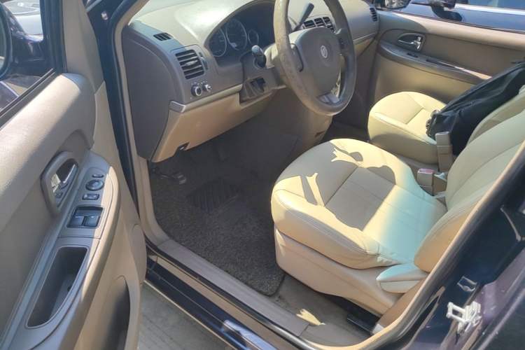 Used Buick GL8 2013 2.4L Comfort Edition Driver Seat