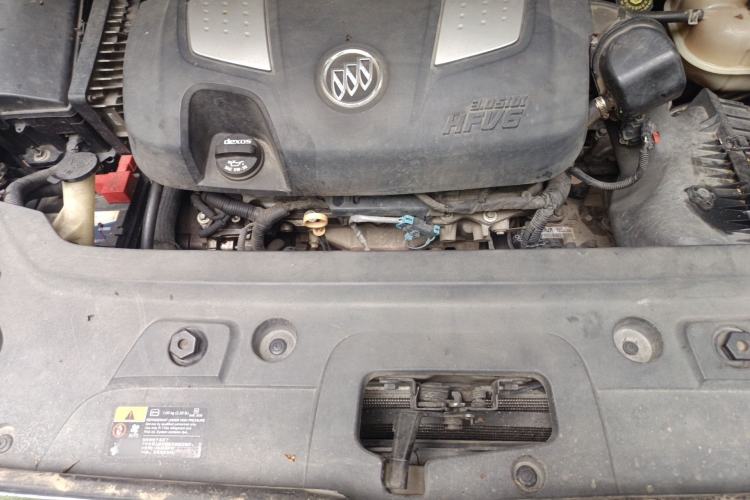 Used Buick GL8 2013 3.0L XT Luxury Business Flagship Edition Engine Bay