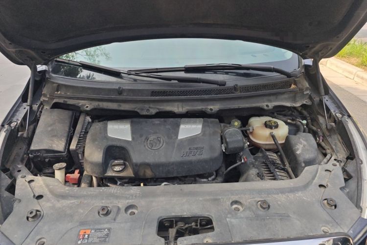 Used Buick GL8 2013 3.0L GT Luxury Business Haoya Edition Engine Bay