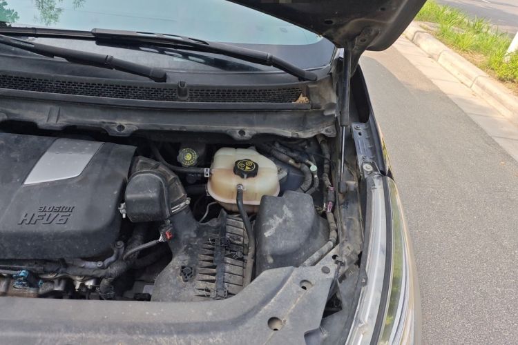 Used Buick GL8 2013 3.0L GT Luxury Business Haoya Edition Engine Bay Left
