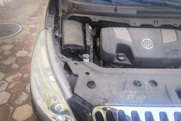 Used Buick GL8 2013 3.0L GT Luxury Business Haoya Edition Engine Bay Right