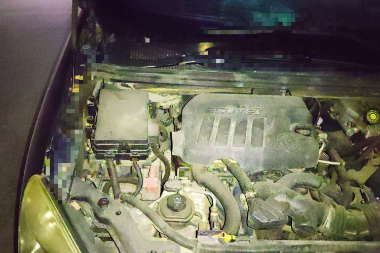 Used Buick GL8 2013 2.4L Classic Edition Engine Bay Right