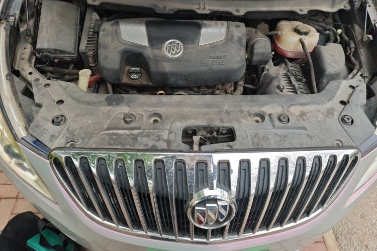 Used Buick GL8 2013 3.0L GT Luxury Business Haoya Edition Engine Bay