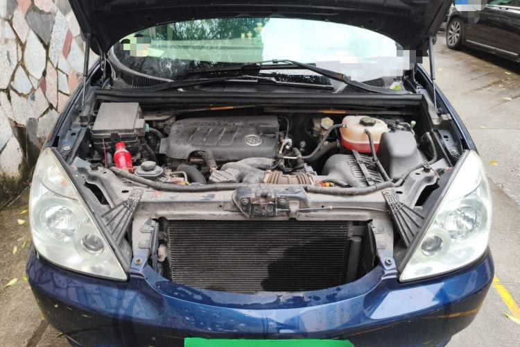 Used Buick GL8 2013 2.4L Classic Edition Engine Bay