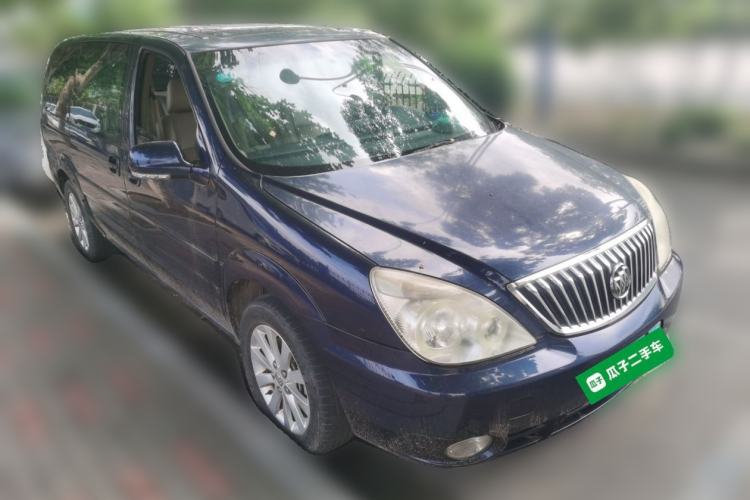 Used Buick GL8 2013 2.4L Executive Edition Front Right 45 Deg