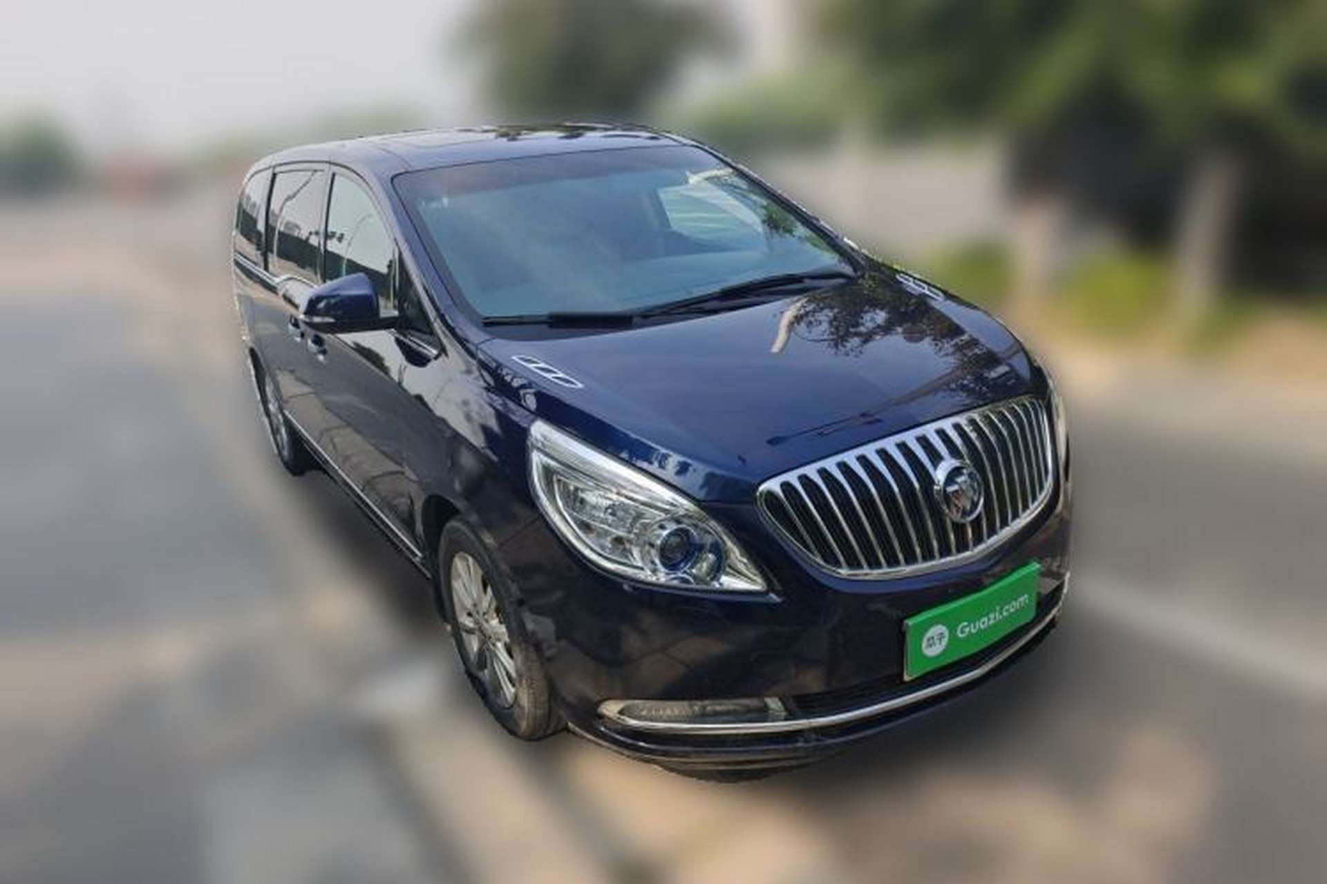 Used Buick GL8 2013 3.0L GT Luxury Business Haoya Edition Front Right 45 Deg