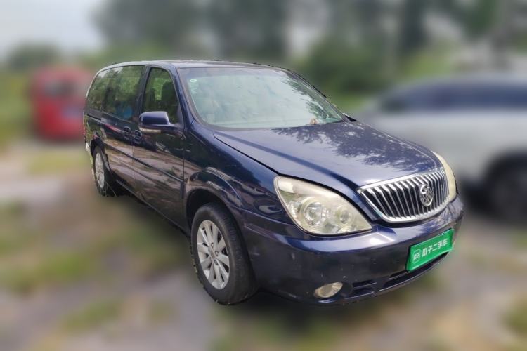 Used Buick GL8 2013 2.4L Comfort Edition Front Right 45 Deg