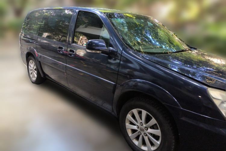 Used Buick GL8 2013 2.4L Comfort Edition Front Right 45 Deg