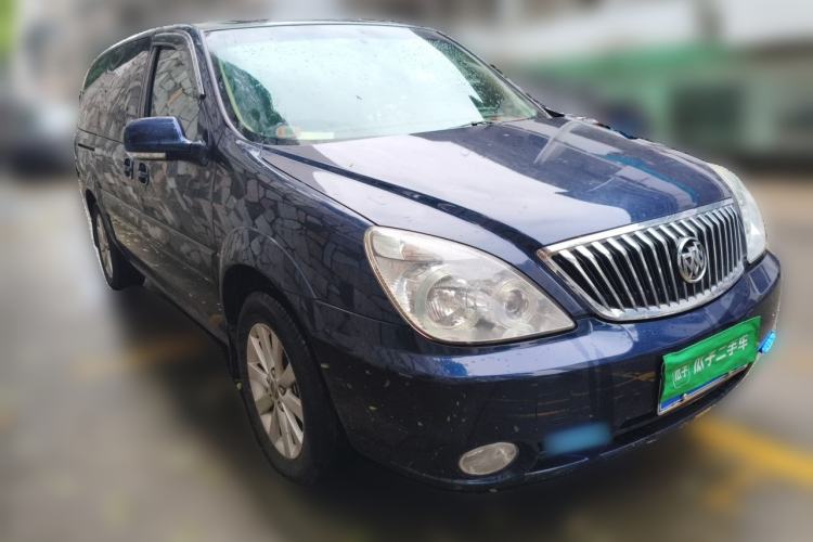 Used Buick GL8 2013 2.4L Classic Edition Front Right 45 Deg