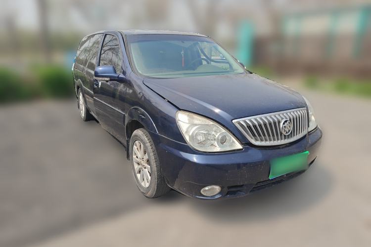 Used Buick GL8 2013 2.4L Classic Edition Front Right 45 Deg