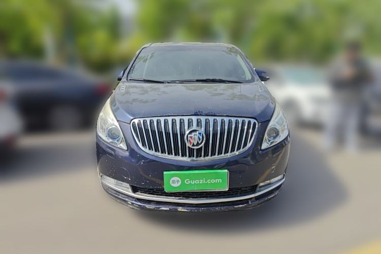 Used Buick GL8 2013 3.0L GT Luxury Business Haoya Edition Front