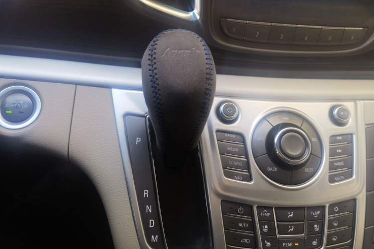 Used Buick GL8 2013 3.0L GT Luxury Business Haoya Edition Gear Lever