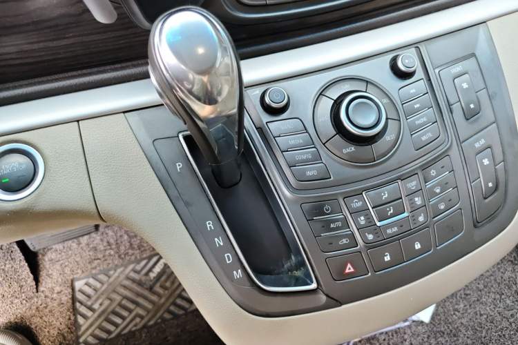 Used Buick GL8 2013 3.0L XT Luxury Business Flagship Edition Gear Lever