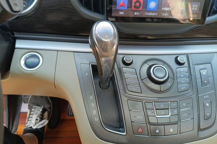 Used Buick GL8 2013 2.4L CT Luxury Business Comfort Edition Gear Lever