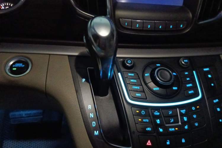 Used Buick GL8 2013 3.0L XT Luxury Business Flagship Edition Gear Lever