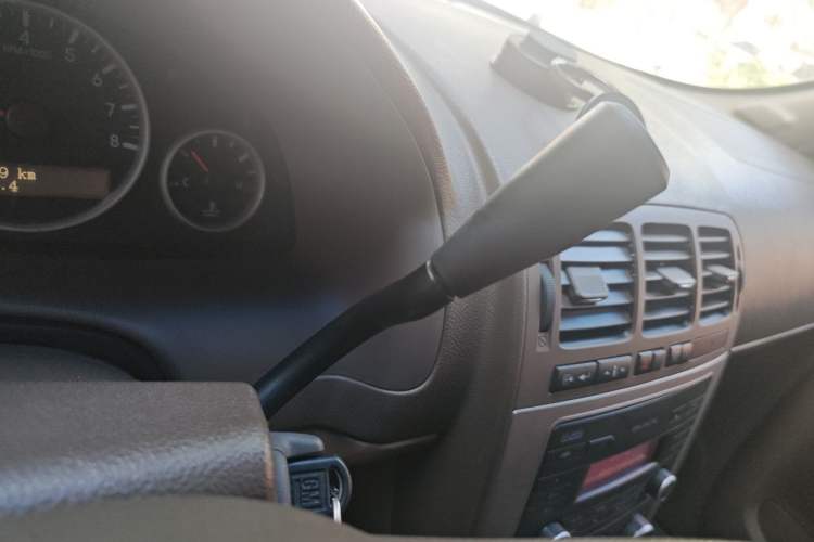 Used Buick GL8 2013 2.4L Classic Edition Gear Lever