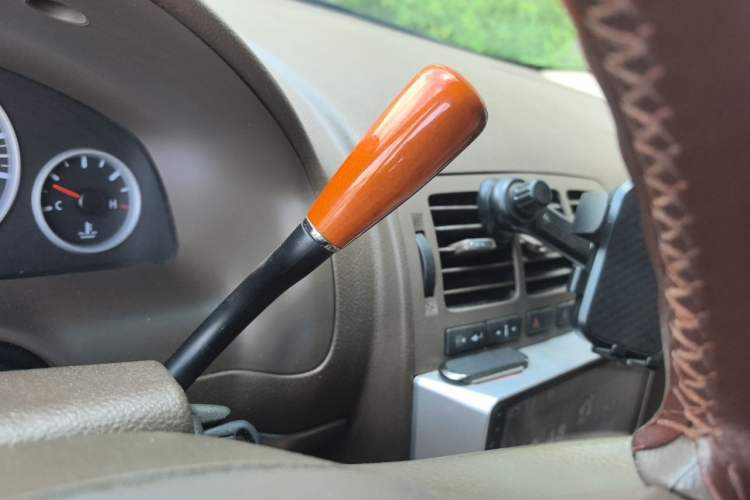 Used Buick GL8 2013 2.4L Comfort Edition Gear Lever