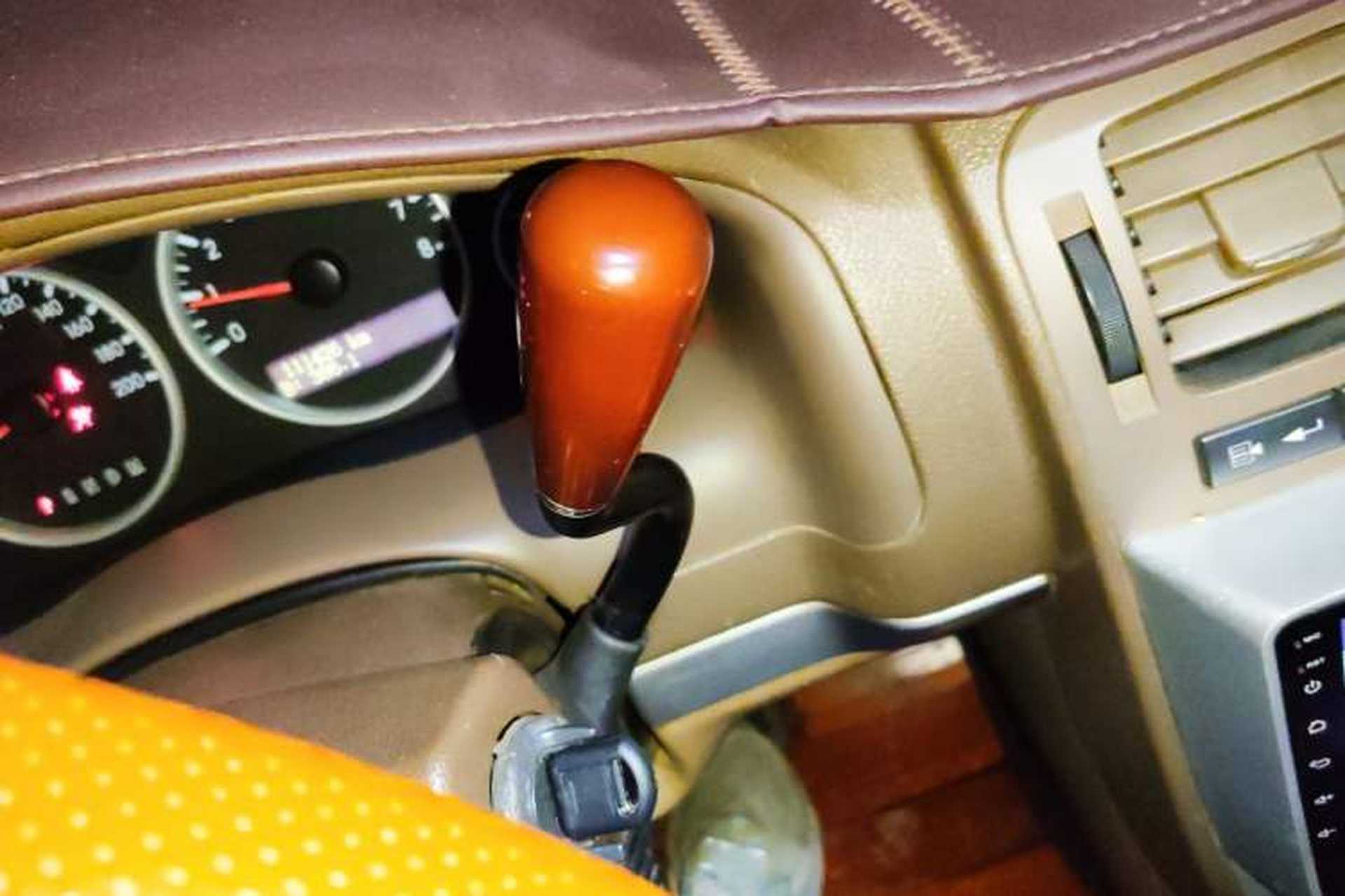 Used Buick GL8 2013 2.4L Classic Edition Gear Lever