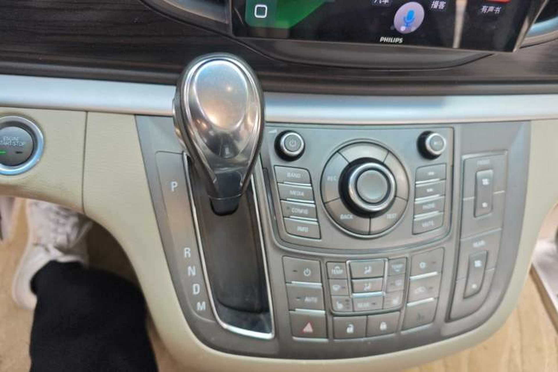 Used Buick GL8 2013 3.0L GT Luxury Business Haoya Edition Gear Lever