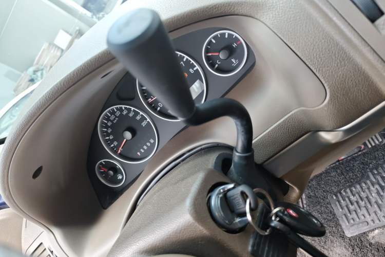 Used Buick GL8 2013 2.4L Comfort Edition Gear Lever