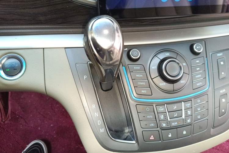 Used Buick GL8 2013 3.0L XT Luxury Business Flagship Edition Gear Lever