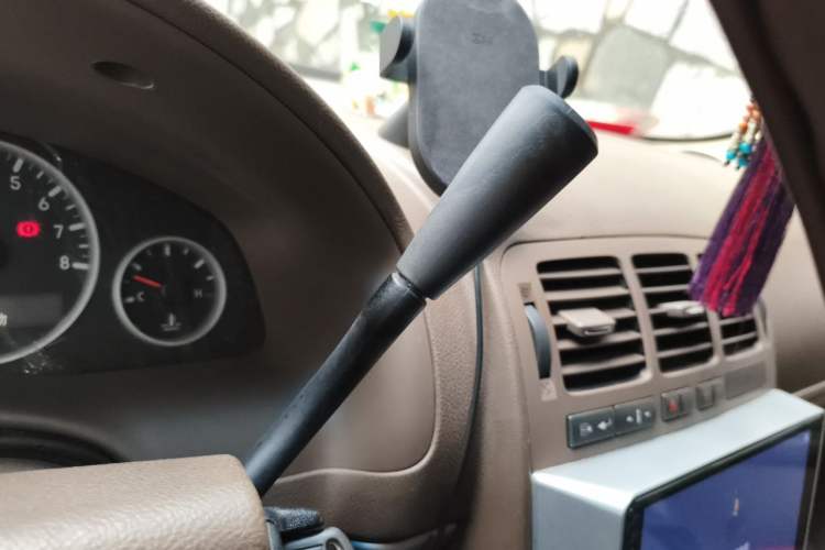 Used Buick GL8 2013 2.4L Classic Edition Gear Lever