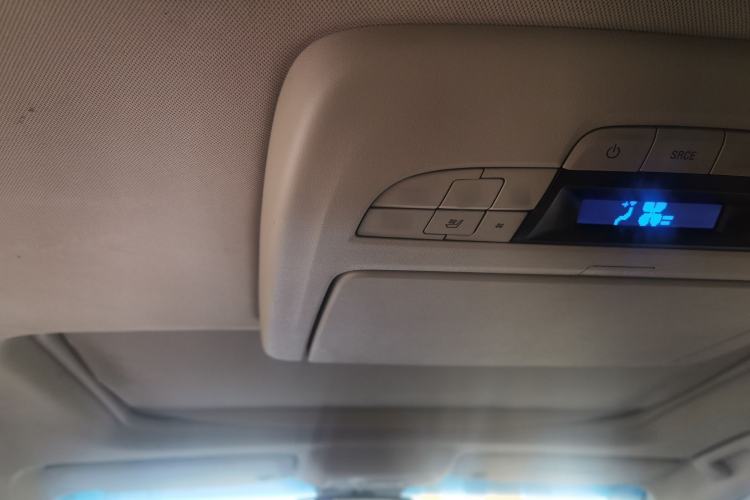 Used Buick GL8 2013 3.0L GT Luxury Business Haoya Edition Headliner