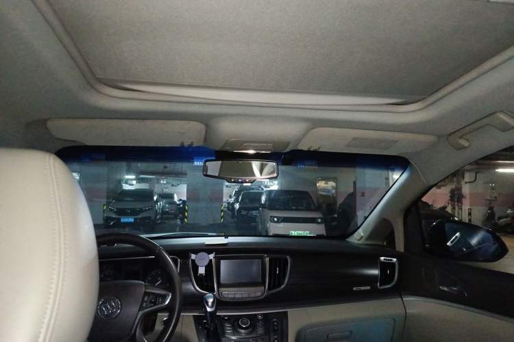 Used Buick GL8 2013 3.0L XT Luxury Business Flagship Edition Headliner