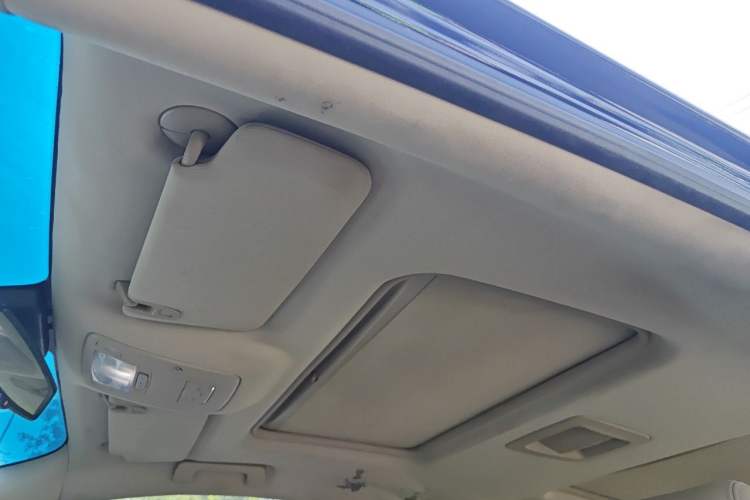 Used Buick GL8 2013 3.0L GT Luxury Business Haoya Edition Headliner
