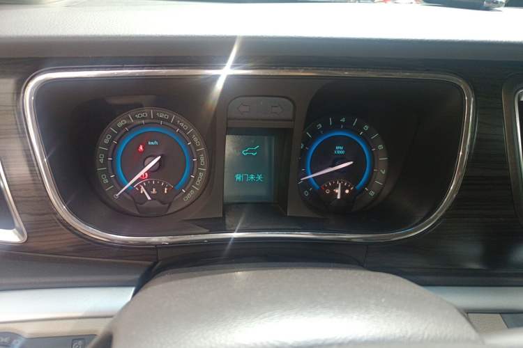 Used Buick GL8 2013 3.0L XT Luxury Business Flagship Edition Instrument Cluster