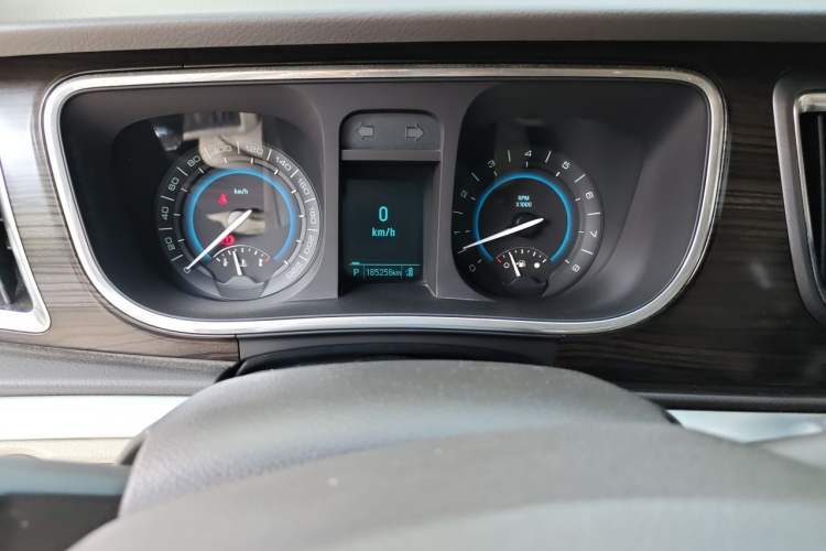Used Buick GL8 2013 3.0L XT Luxury Business Flagship Edition Instrument Cluster