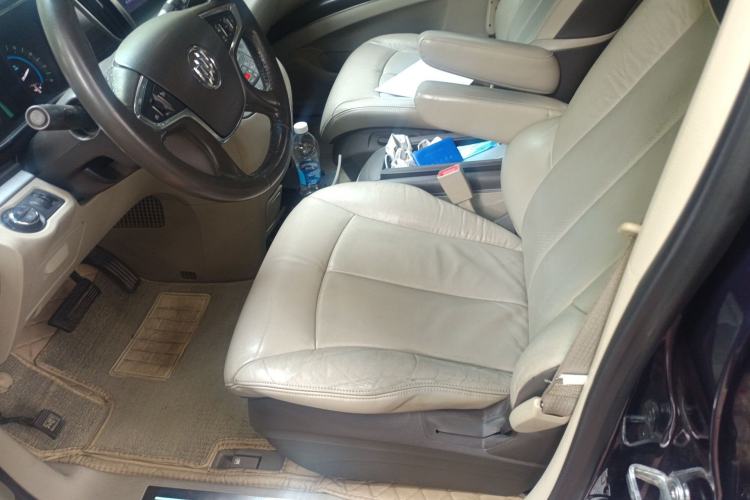 Used Buick GL8 2013 3.0L XT Luxury Business Flagship Edition Left Front Seat