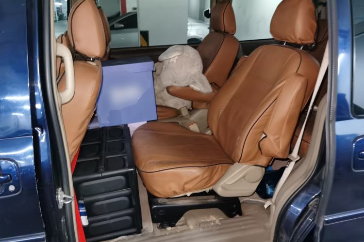 Used Buick GL8 2013 2.4L Comfort Edition Left Rear Seat