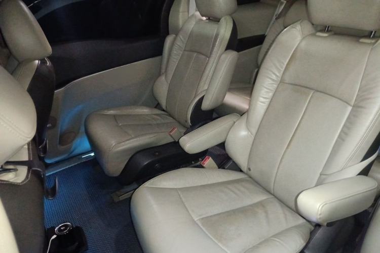 Used Buick GL8 2013 3.0L XT Luxury Business Flagship Edition Left Rear Seat