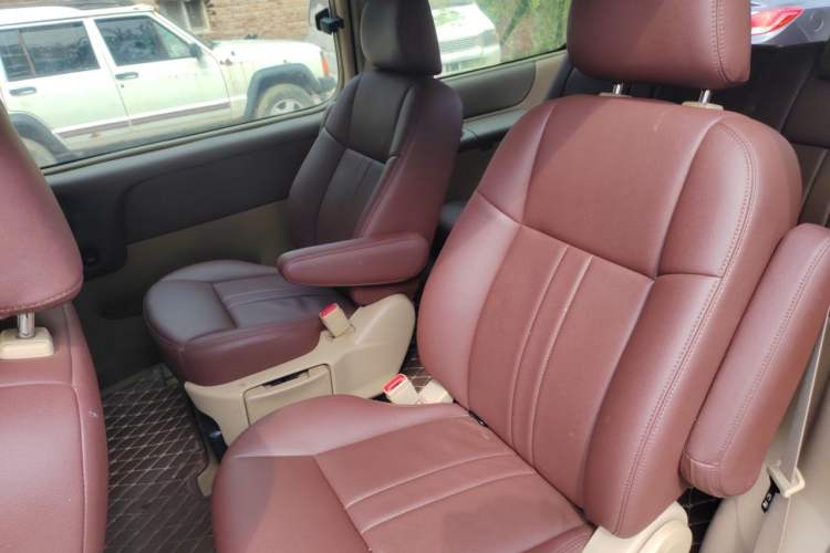 Used Buick GL8 2013 2.4L Comfort Edition Left Rear Seat