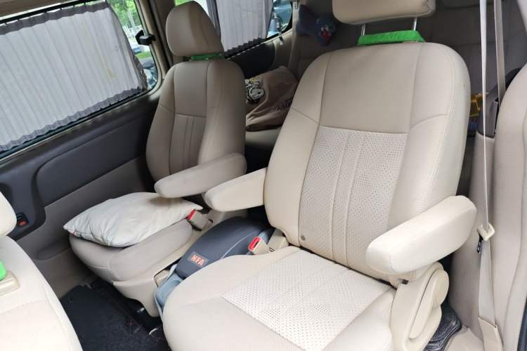 Used Buick GL8 2013 2.4L Comfort Edition Left Rear Seat