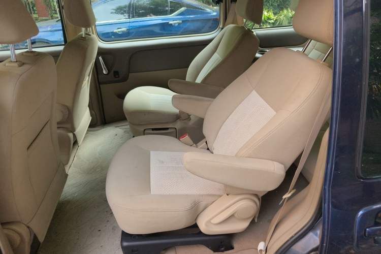 Used Buick GL8 2013 2.4L Comfort Edition Left Rear Seat