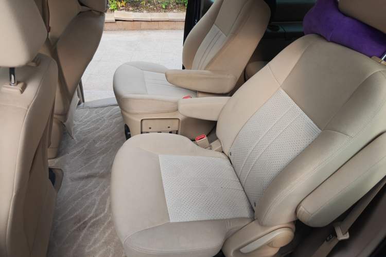 Used Buick GL8 2013 2.4L Classic Edition Left Rear Seat