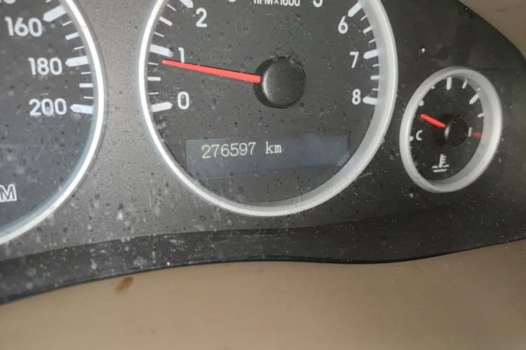 Used Buick GL8 2013 2.4L Comfort Edition Odometer Close Up