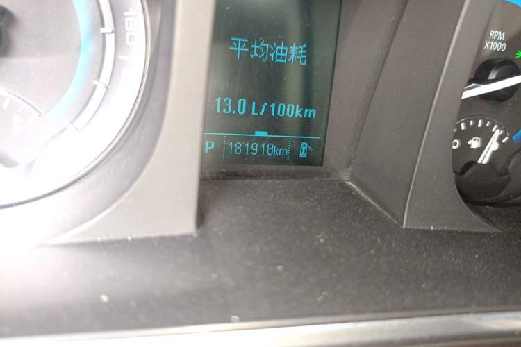 Used Buick GL8 2013 3.0L XT Luxury Business Flagship Edition Odometer Close Up