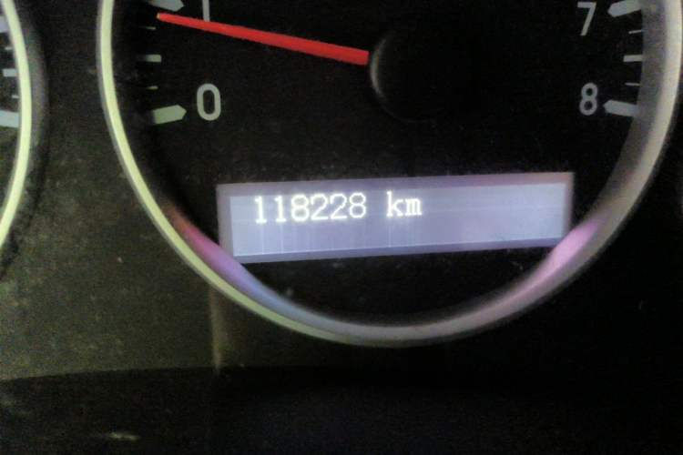 Used Buick GL8 2013 2.4L Comfort Edition Odometer Close Up