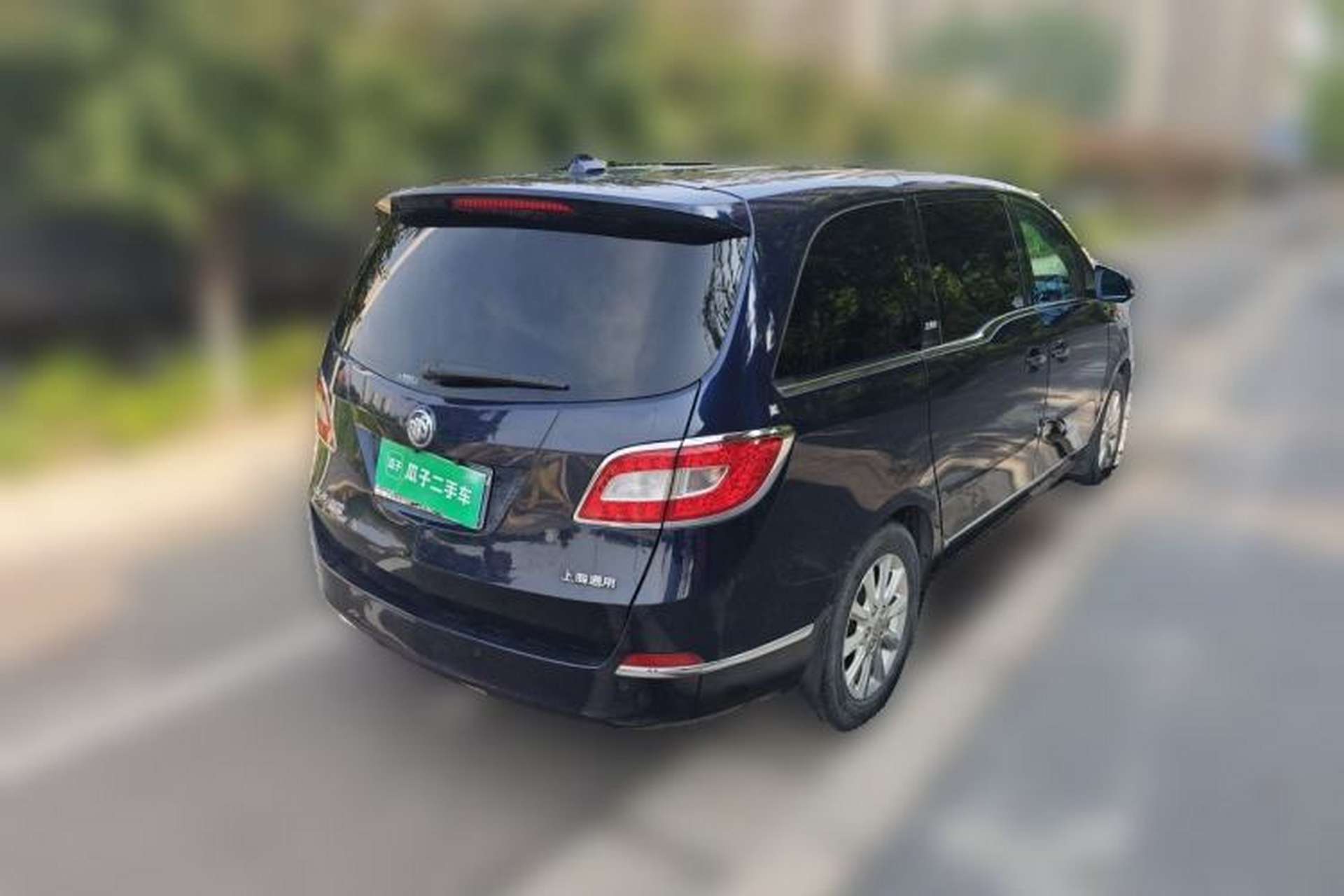 Used Buick GL8 2013 3.0L GT Luxury Business Haoya Edition Rear Right 45 Deg