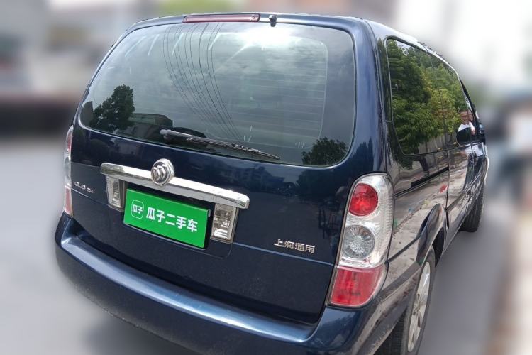 Used Buick GL8 2013 2.4L Classic Edition Rear Right 45 Deg