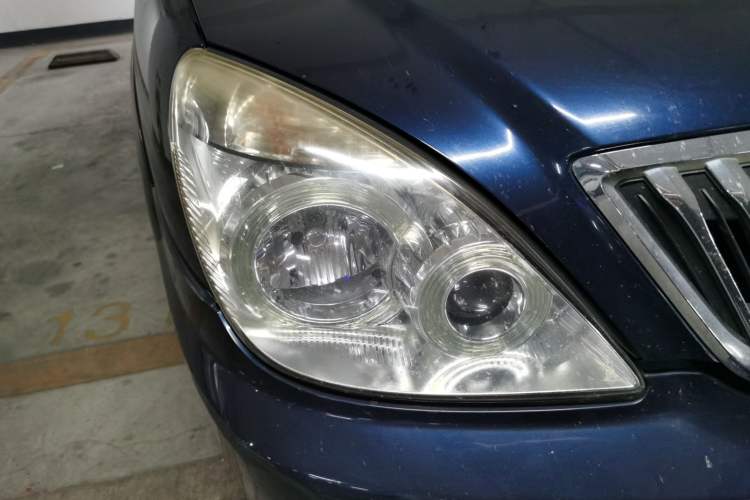 Used Buick GL8 2013 2.4L Comfort Edition Right Front Headlight
