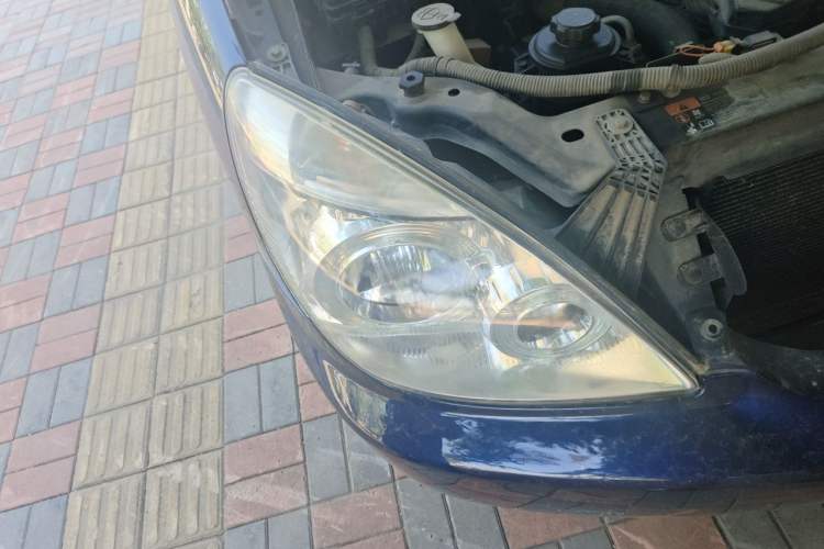 Used Buick GL8 2013 2.4L Classic Edition Right Front Headlight